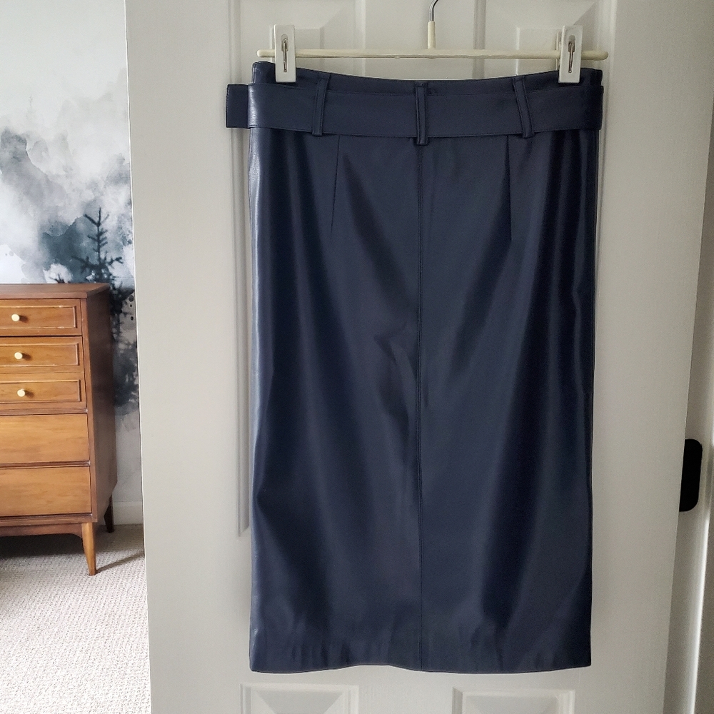 🌟 Elie Tahari Kris Belted Faux Leather Skirt, Peacoat Blue (4) - Picture 12 of 16